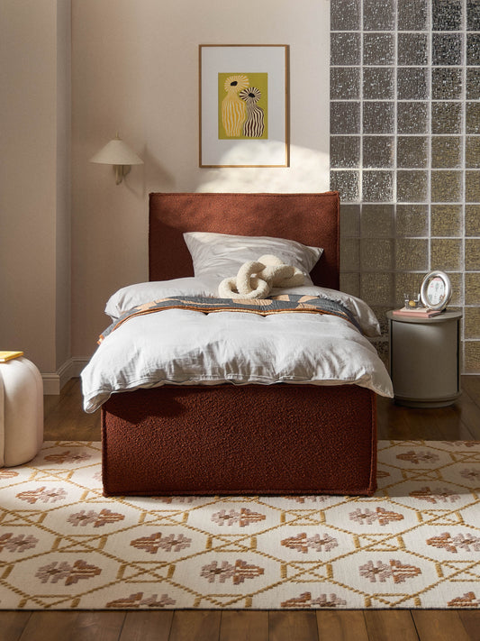 Dream Single Bed, Bouclé