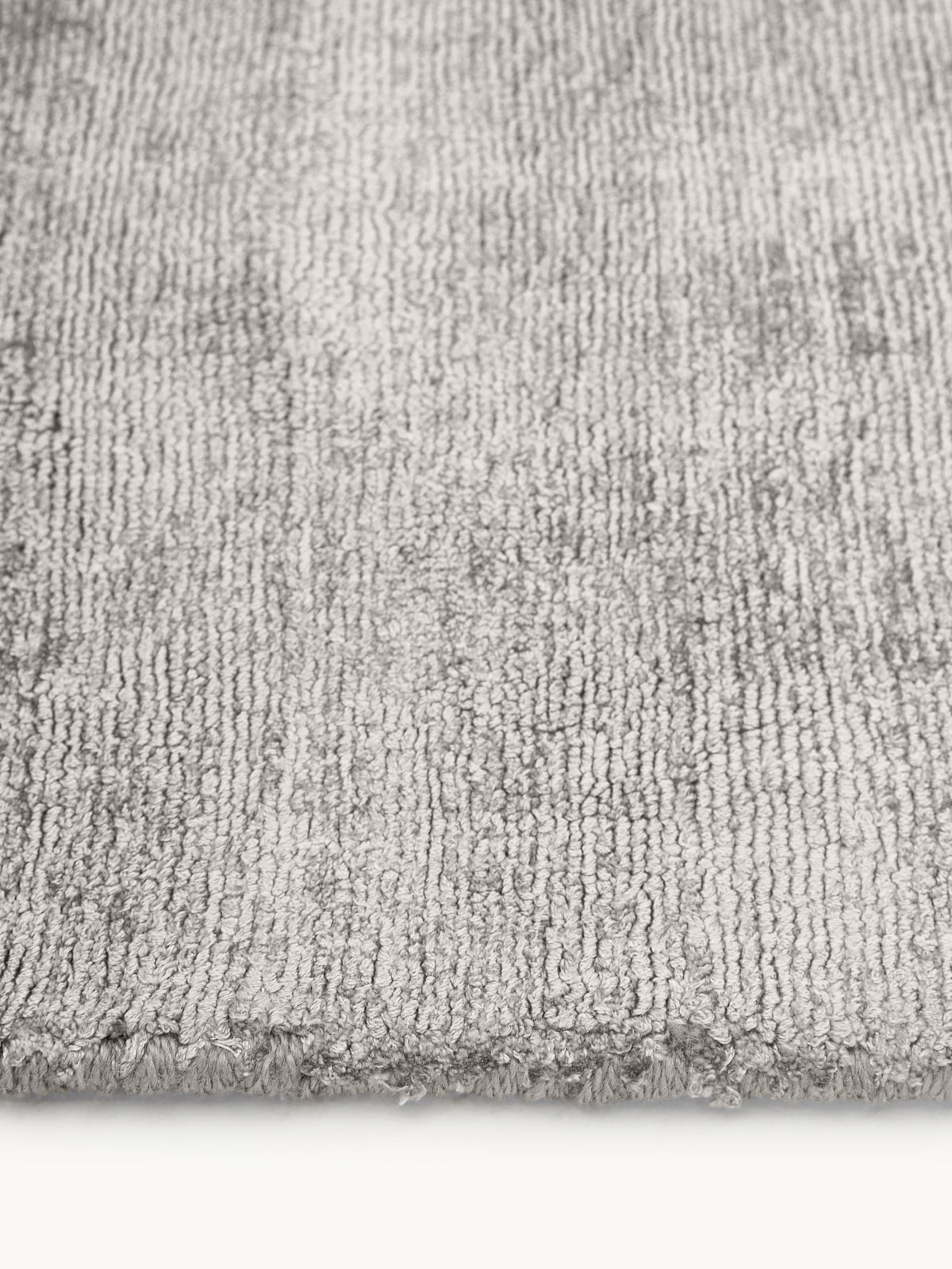 Jane Hand-Woven Rug in Viscose