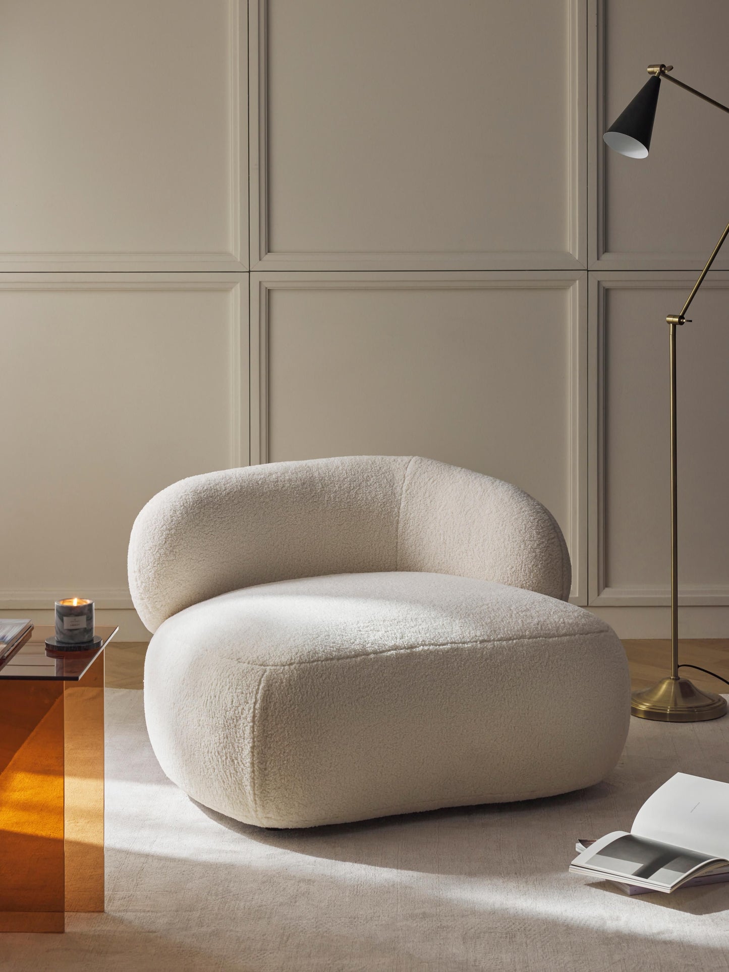 Alba Lounge Chair, Teddy Fur