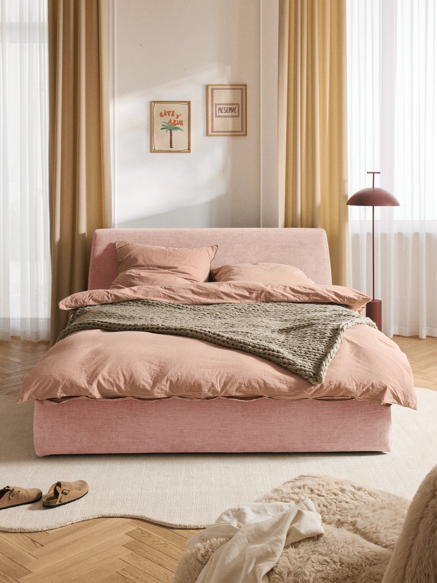 Cloud Storage Bed, Upholstered