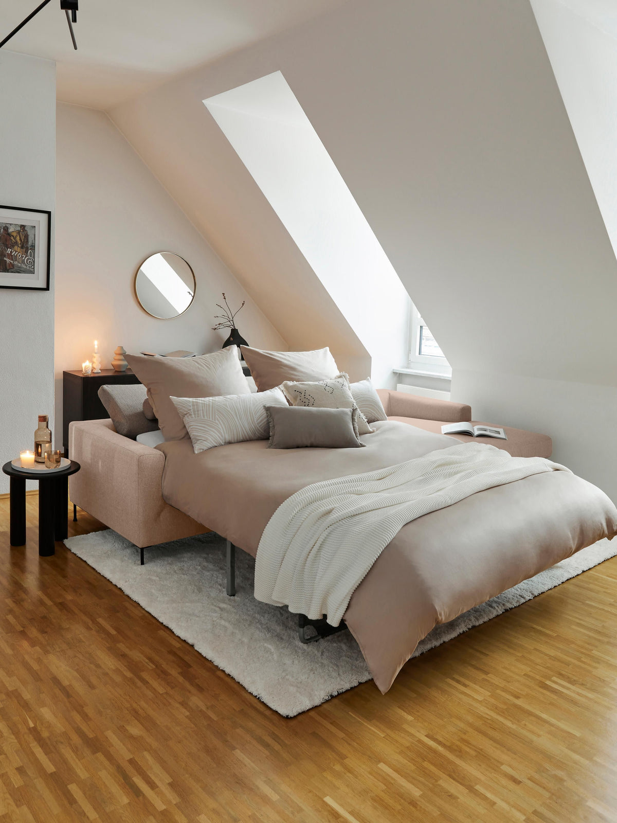 Cucita Sofa Bed with Mattress, 3-Seater