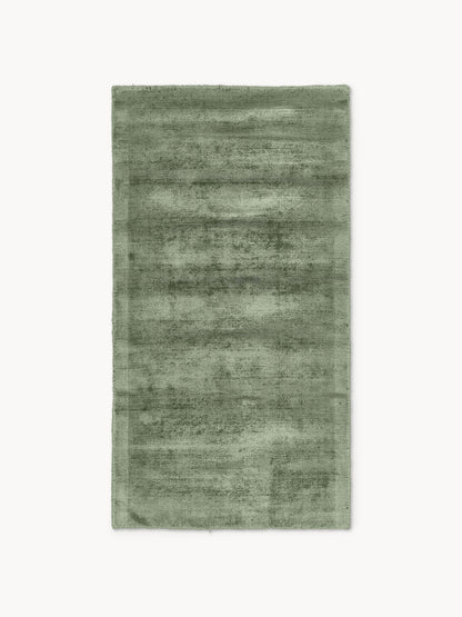Jane Hand-Woven Rug in Viscose