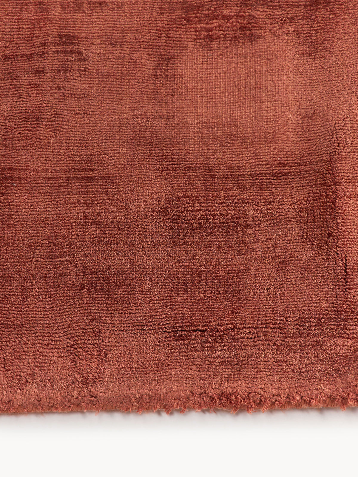 Jane Hand-Woven Rug in Viscose