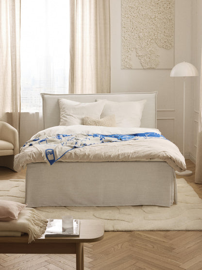 Viola Bed, Box Spring